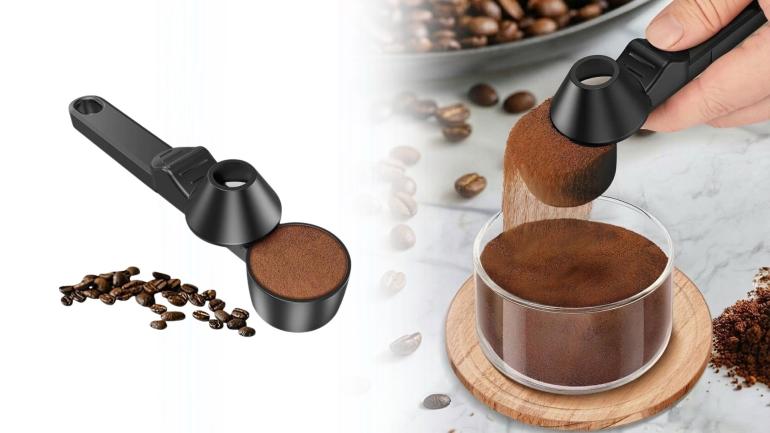 Svart spillfri måttskopa med integrerad tratt och avjämnare