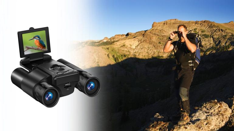 Kikare med foto- och videofunktion - Man med kikare på ett berg